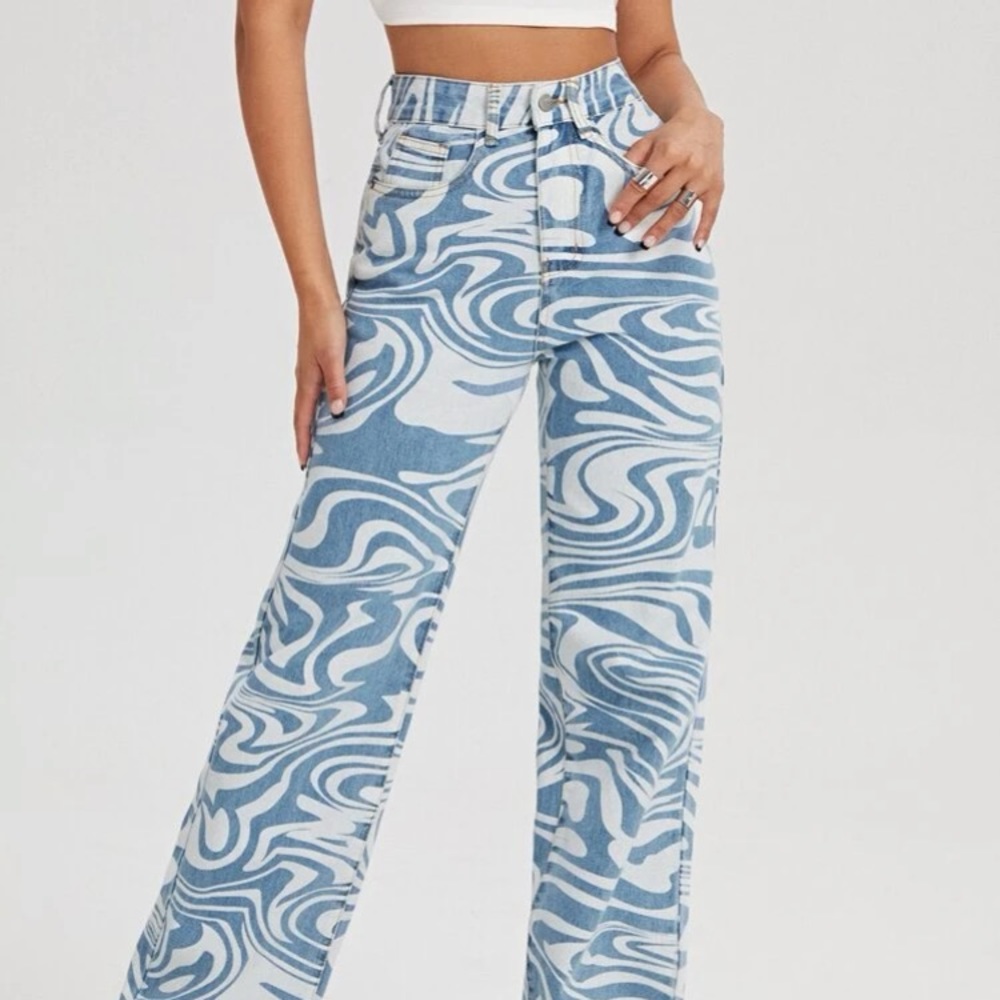 SHEIN TRIPPY PATTERNED SKATER JEANS